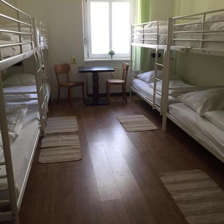 Corner Hostel Berlin Prenzlauer Berg Екстериор снимка