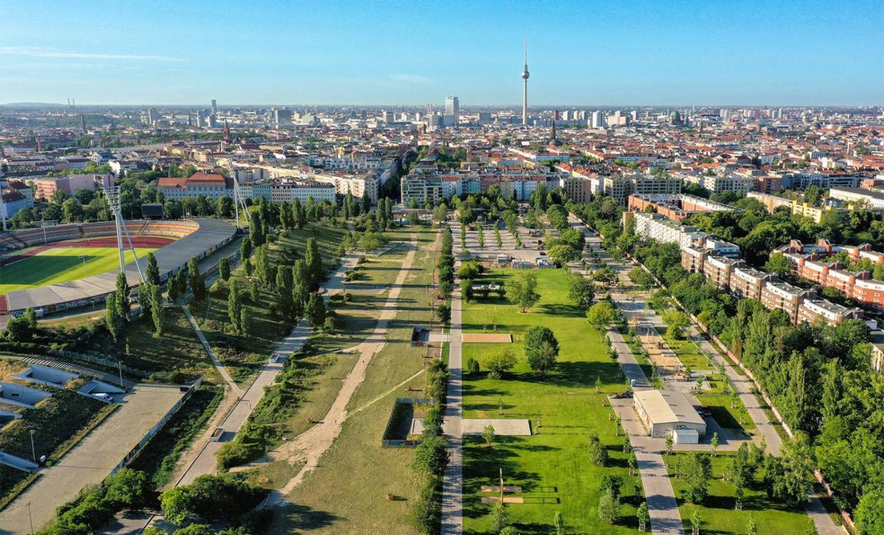 Corner Hostel Berlin Prenzlauer Berg Екстериор снимка