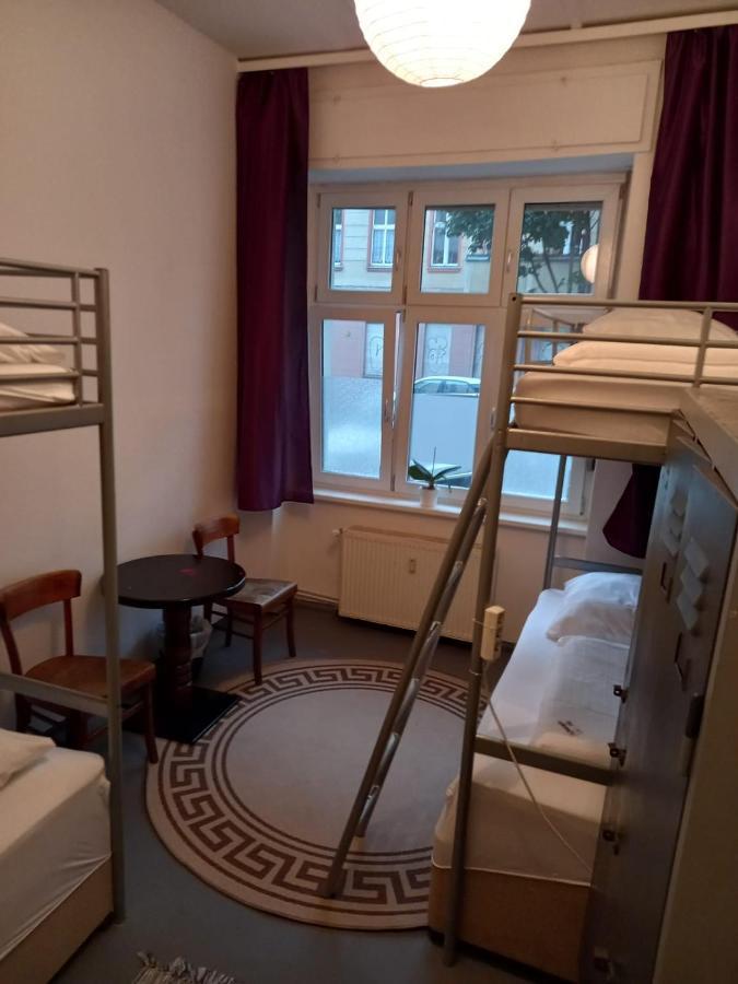 Corner Hostel Berlin Prenzlauer Berg Екстериор снимка