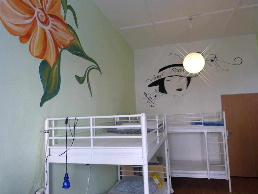 Corner Hostel Berlin Prenzlauer Berg Екстериор снимка